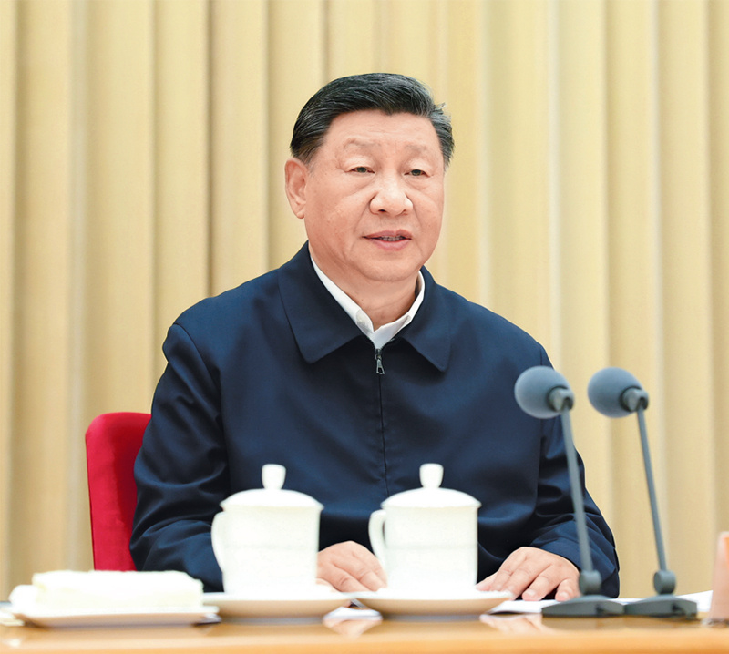 2024年9月9日至10日，全国教育大会在北京召开。中共中央总书记、国家主席、中央军委主席习近平出席会议并发表重要讲话，代表党中央向全国广大教师和教育工作者致以节日祝贺和诚挚问候。新华社记者 鞠鹏 摄